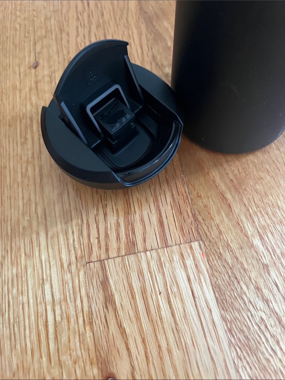 Stanley Aero Light 20 oz Black BPA Free Insulated Bottle - Picture 5 of 7